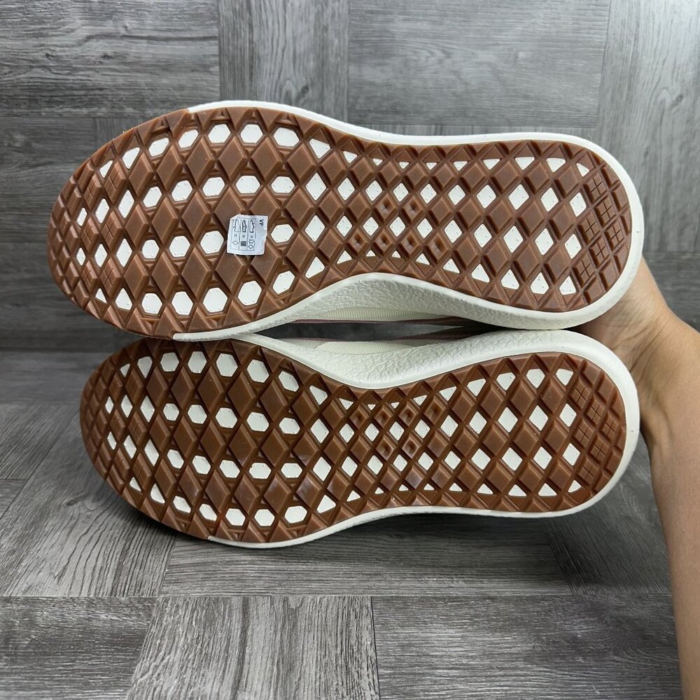 Vans UltraRange EXO Sneakers Mens 10 Cream Pink Mesh Suede Athletic NEW - Picture 7 of 8